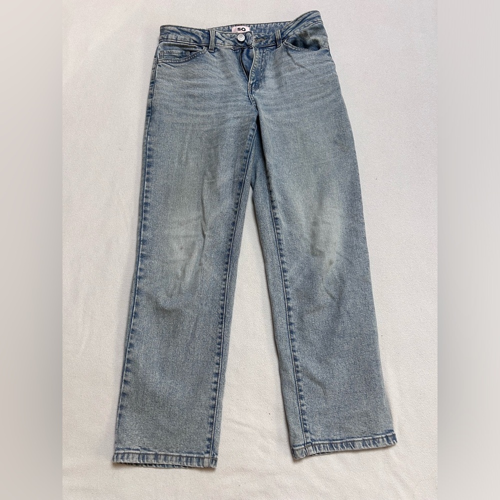 Juniors' SO High-Rise '90s Straight Jeans